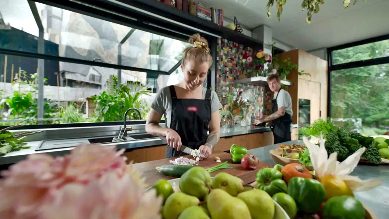 Gardening Australia 32-17