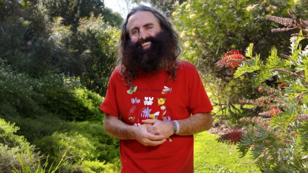 Gardening Australia 32-33