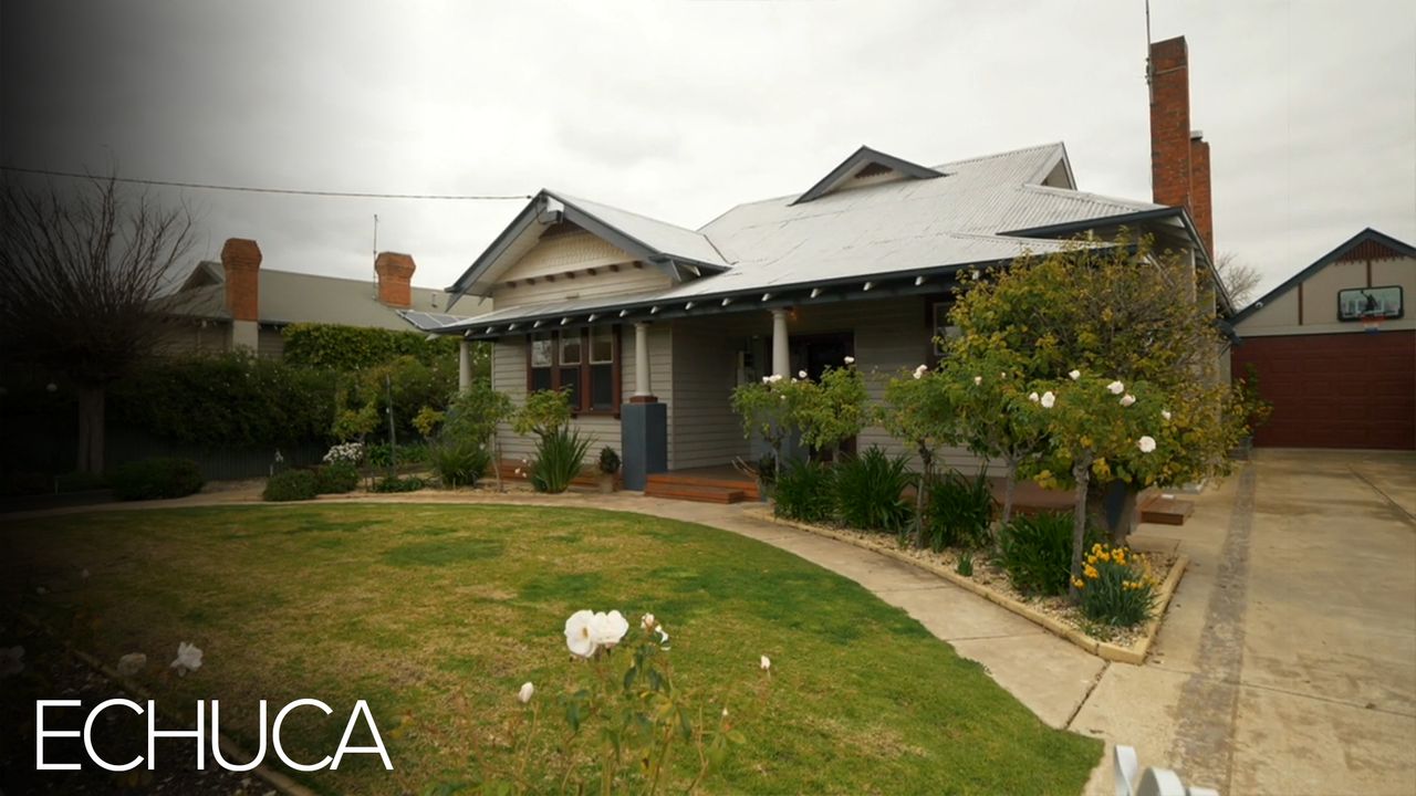 Country House Hunters 2-19