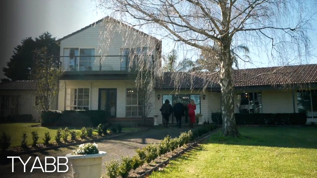 Country House Hunters 2-20