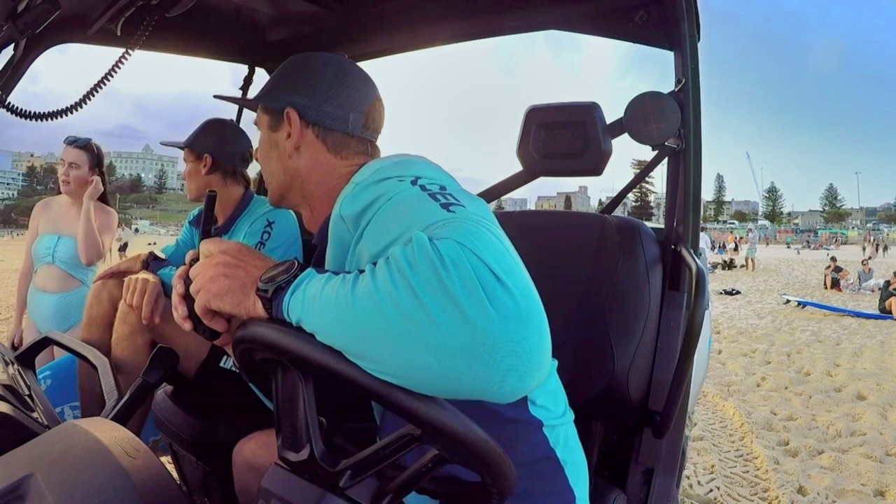 Bondi Rescue 17-8