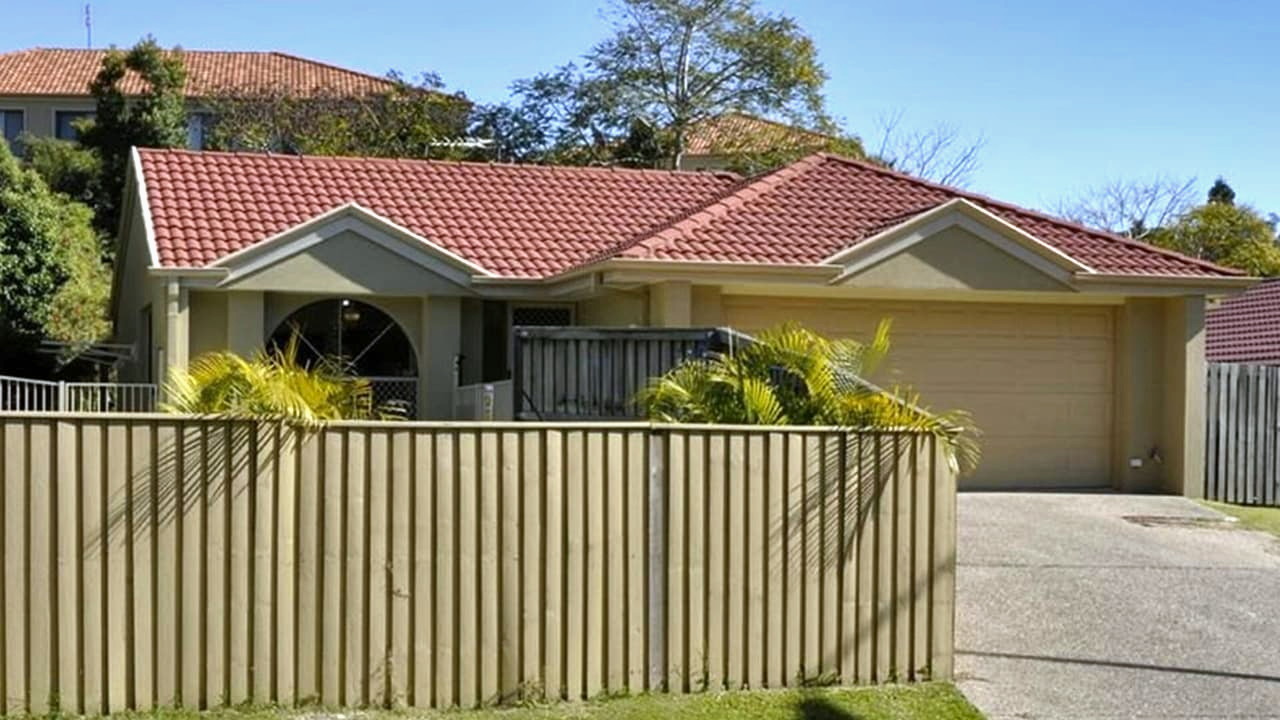 Selling Houses 3-8