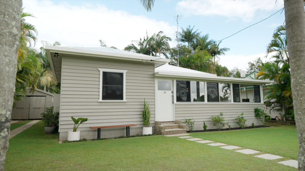 Beach House Hunters 1-6