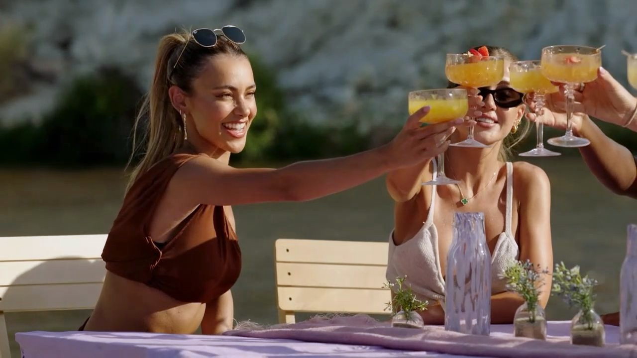 Love Island 1-19