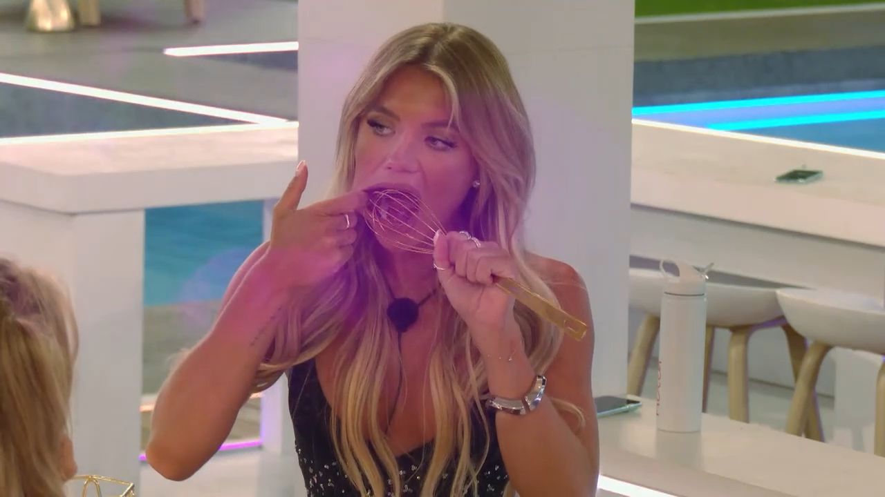Love Island 1-20