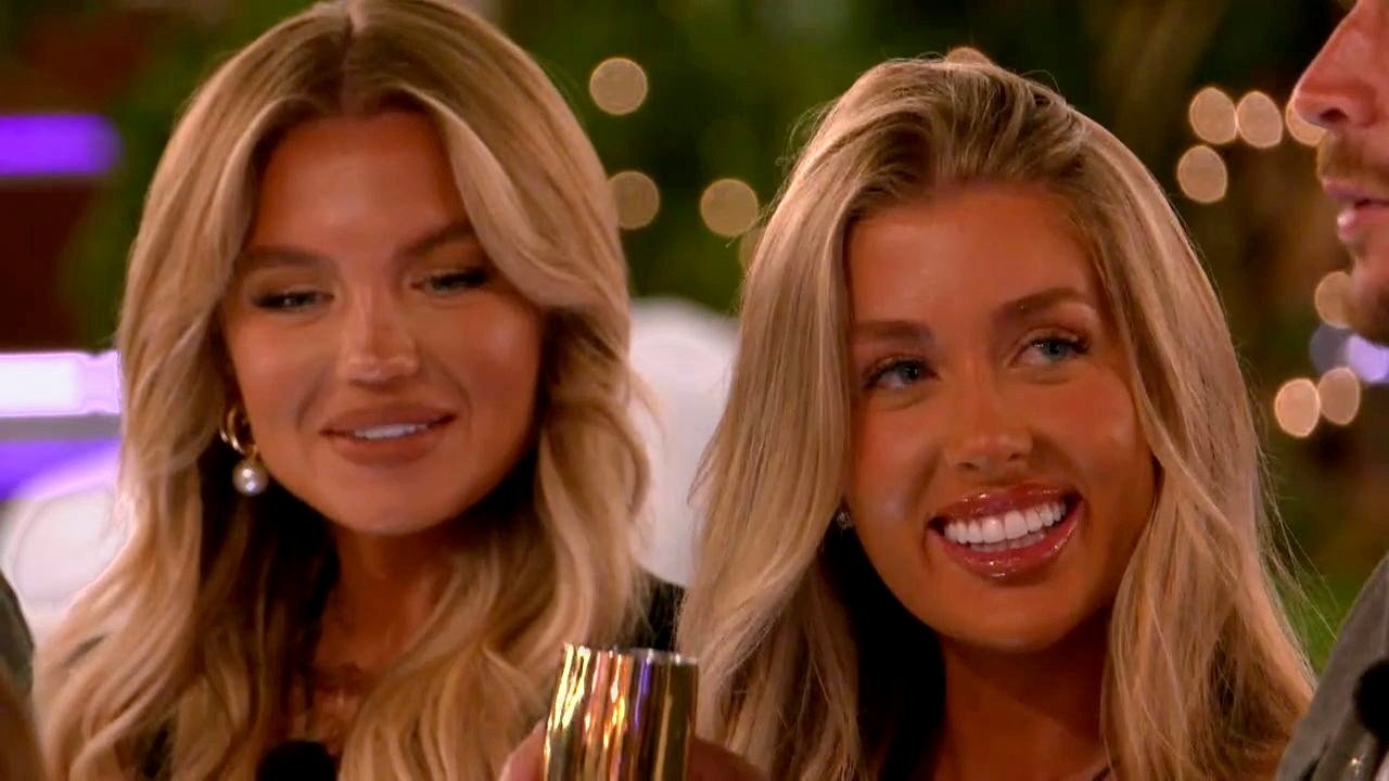 Love Island 1-33