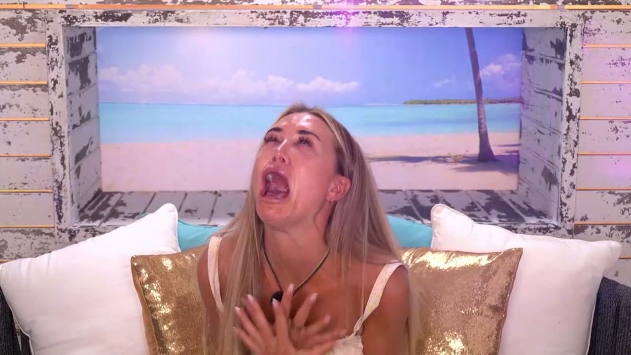 Love Island 1-34
