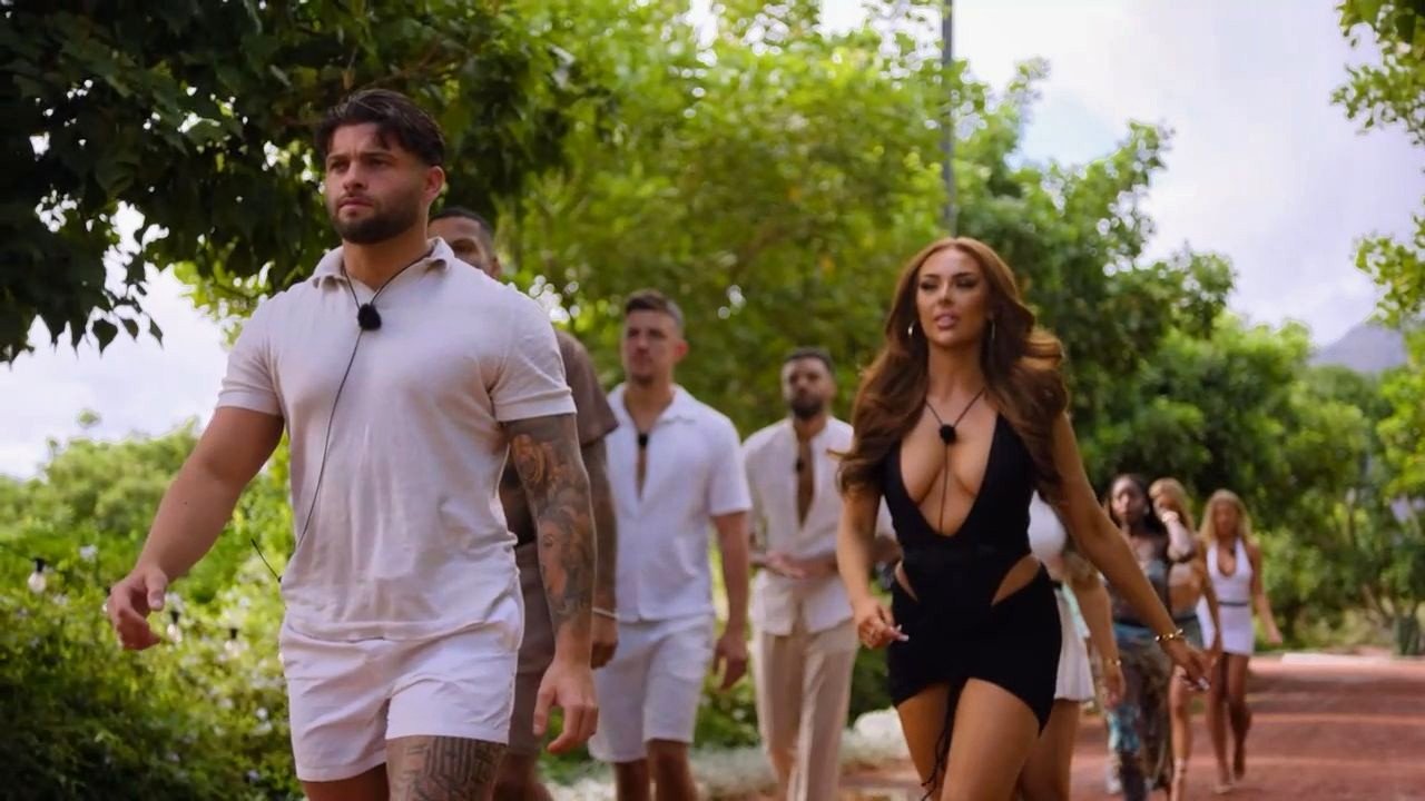 Love Island 1-35