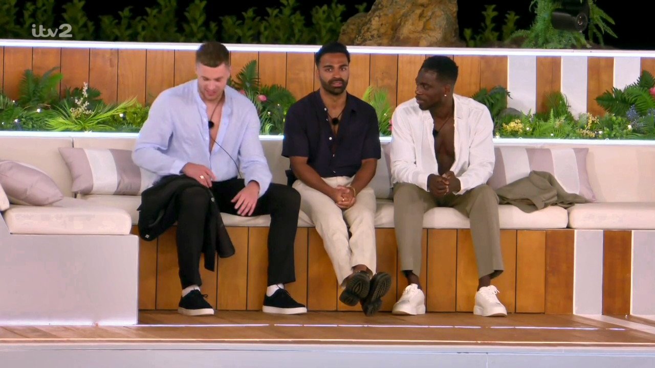 Love Island 2-4