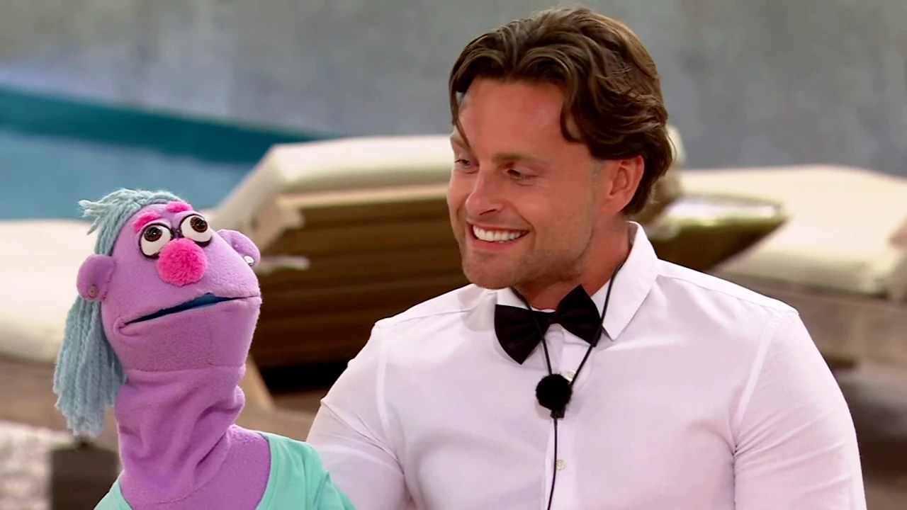 Love Island 2-32