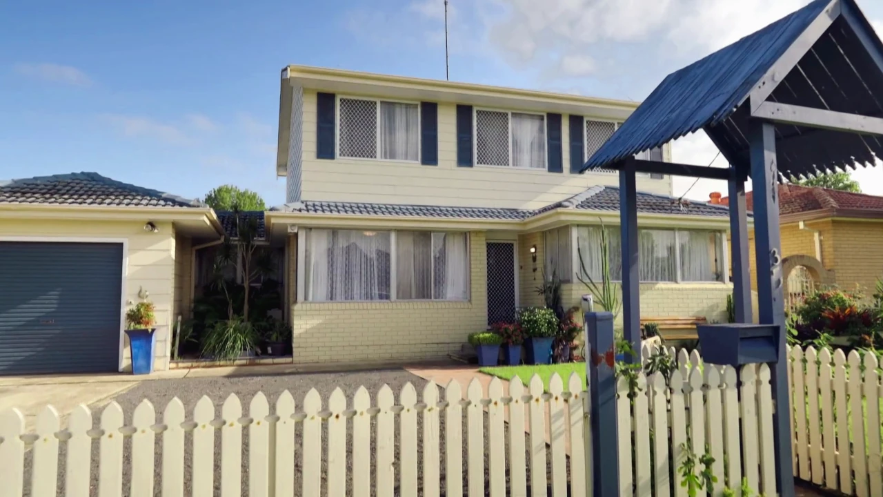 Selling Houses 17-3