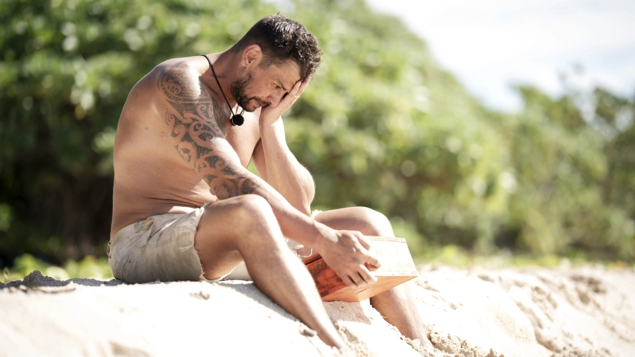 Stranded On Honeymoon Island 1-9
