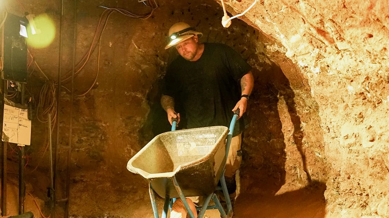 Outback Crystal Hunters 2-7